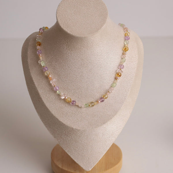 Blossom Kette mit Edelsteinen Moony Creations